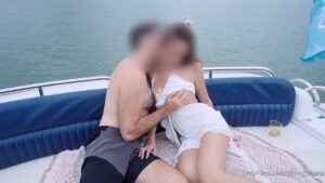 คลิปหลุดหีโดนควยใหญ่ซอยแรงใต้ทะเลสาบ น้ำเงี่ยนพุ่งกระฉูดแตกคาหี