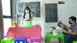 สาวพม่าหีฟิตเงี่ยนจัด โดนฝรั่งควยใหญ่ซอยหีแตกในคาห้องหลังร้าน