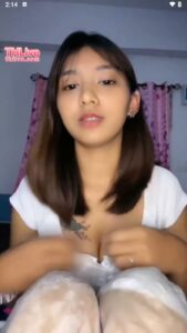 คลิปหลุด สาวผิวขาวหุ่นดีซอยหีกับดิลโด้ควยยักษ์ ครางลั่นน้ำเงี่ยนพุ่งกระจาย