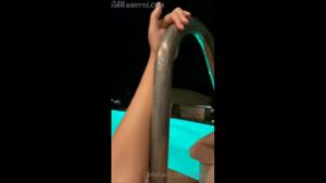 น้องดรีม Onlyfans ตัวเล็กหีฟิต โดนแฟนควยใหญ่ซอยหีสดแรงๆ กลางแจ้งริมสระแตกคาหีคาหีเนียน